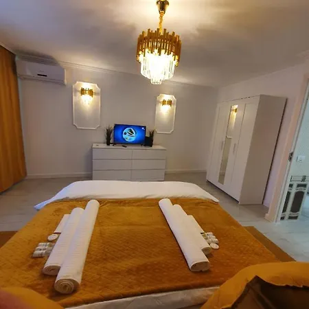 Old Town Collection Bucureşti